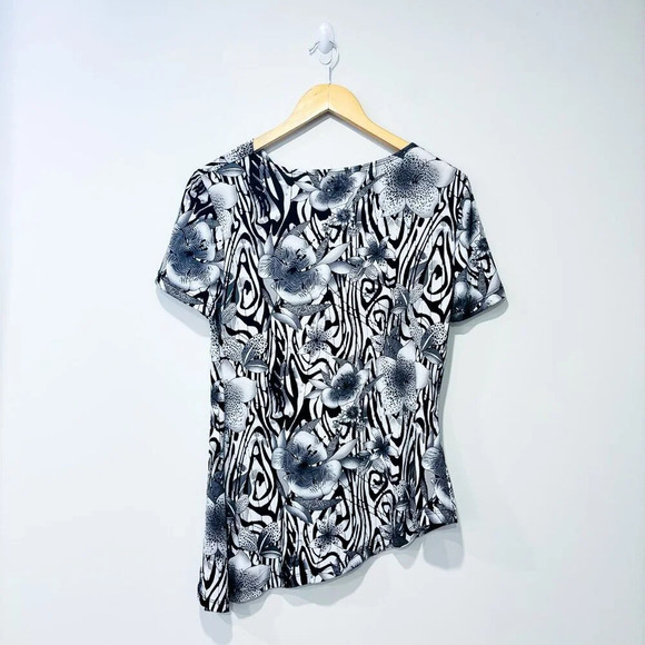 INITIATIVES Black & Beige Asymmetrical Floral Top - Picture 8 of 8